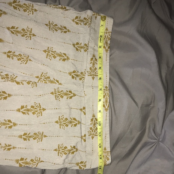 Light weight Capris - Picture 6 of 7